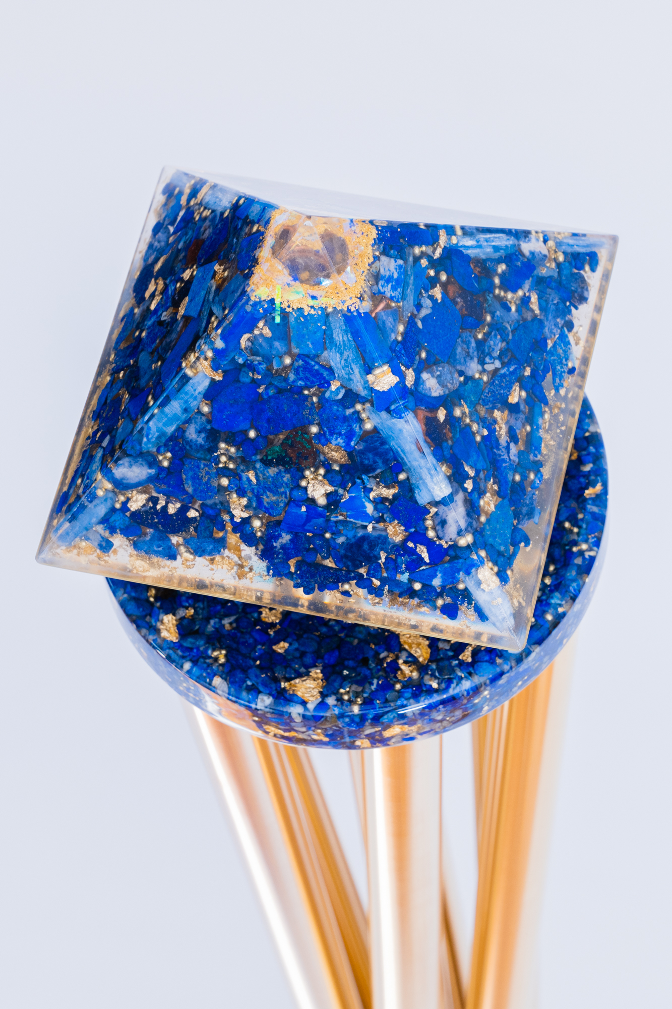 Akasha-Saeule-Blau-09