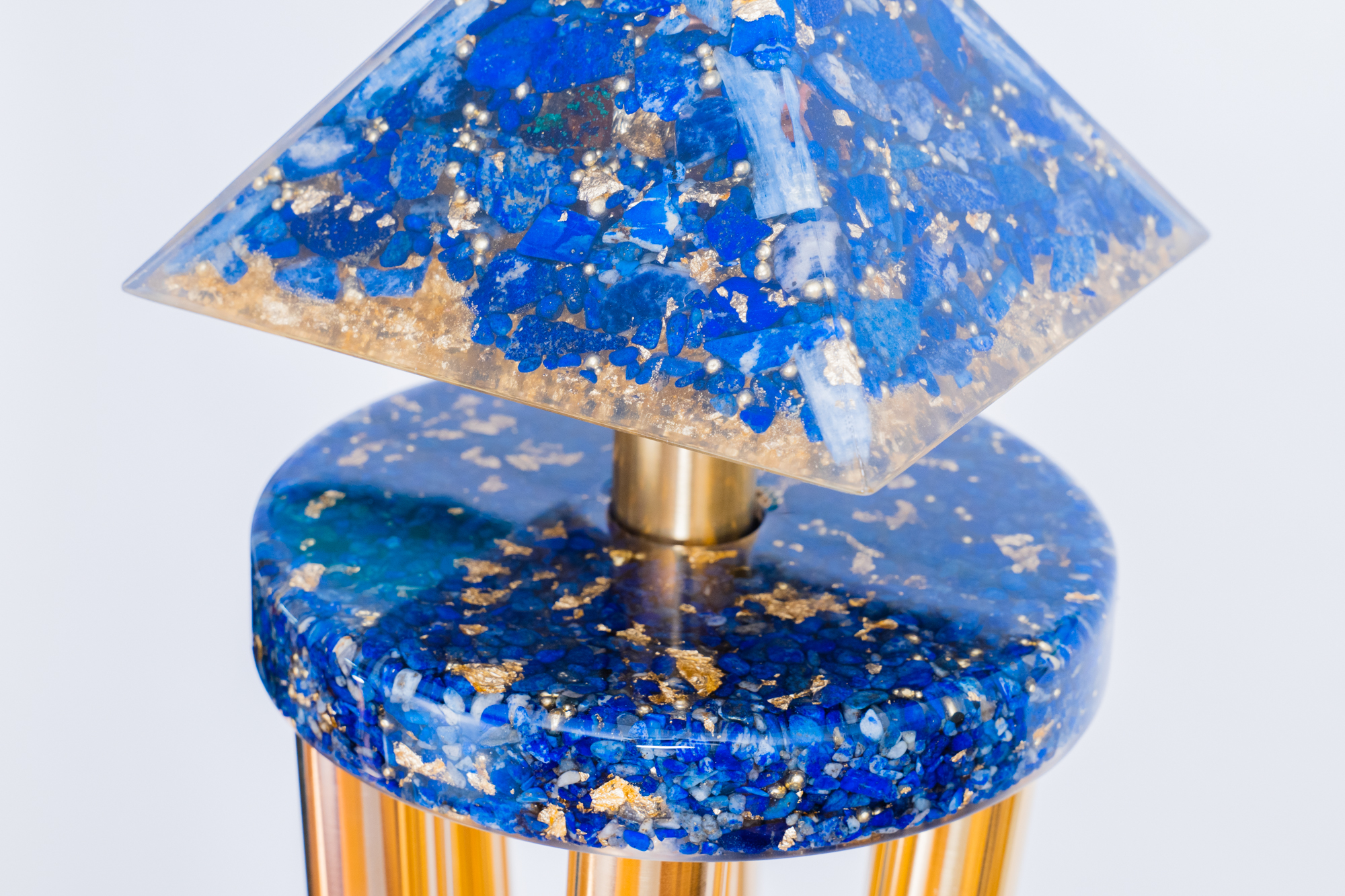 Akasha-Saeule-Blau-03