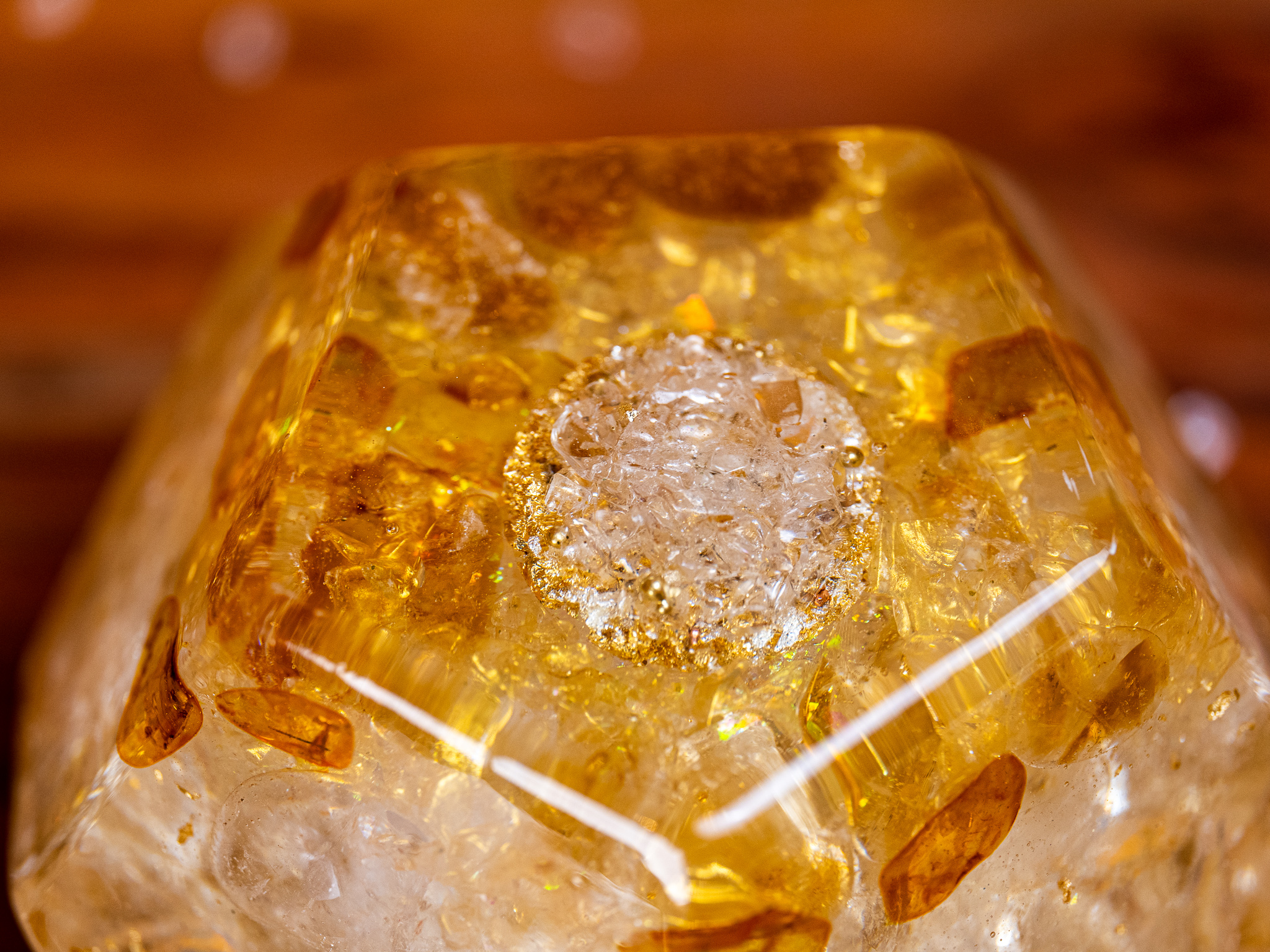 _10037588s44lfiWc8j46